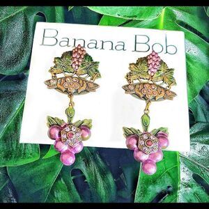 Vtg Banana Bob Fruit of the vine theme enamel grape dangle earrings pierced